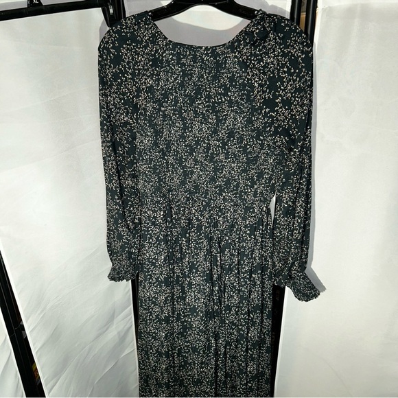 In Bloom Forest Green Floral Long Sleeve Dress - Picture 6 of 10